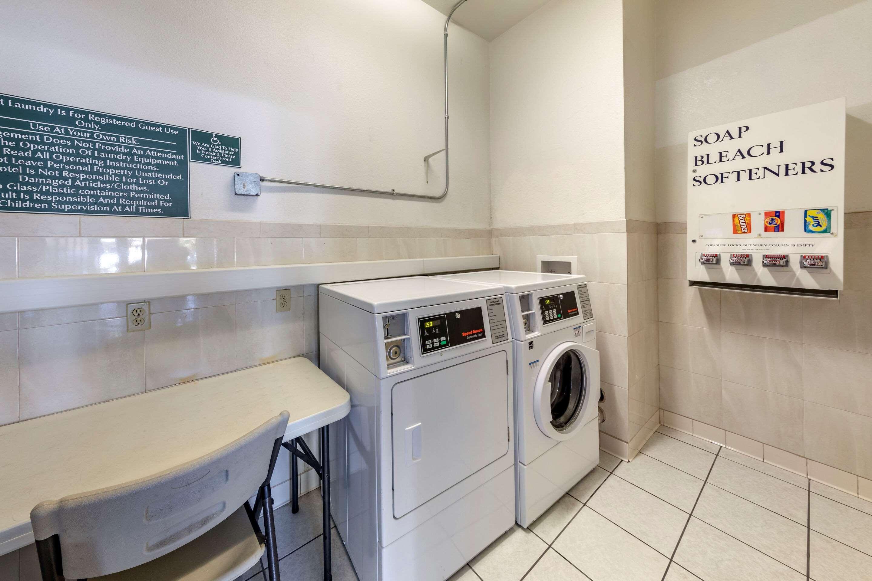 Citrus Suites Redlands Loma Linda Hotel Екстер'єр фото